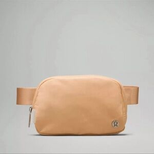 lululemon belt bag